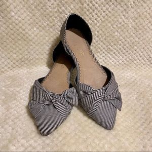 Restricted pointed toe d’orsay flats